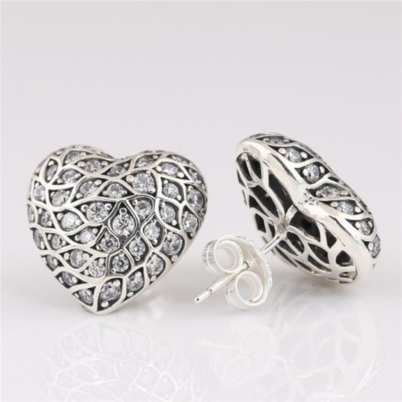 🥂Pandora Sparkling Pattern Heart Stud Earring